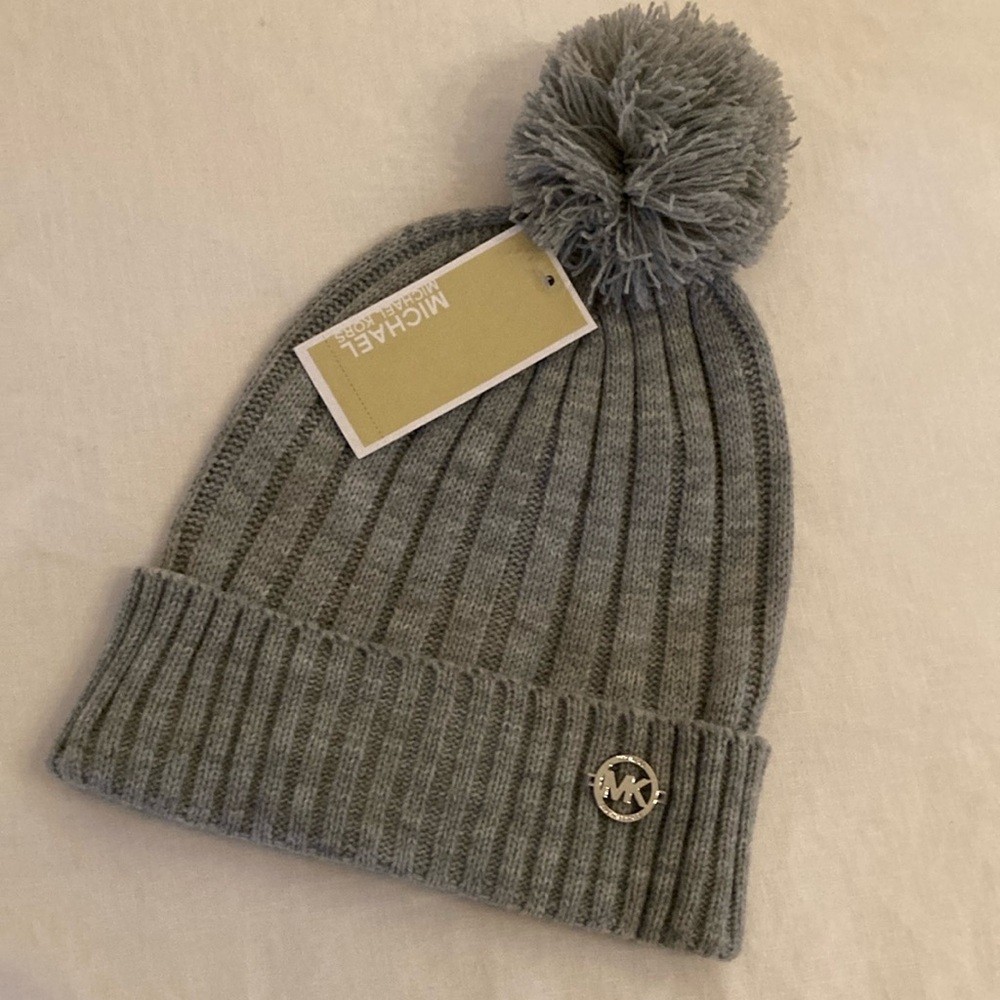 Michael kors ribbed pompom grey winter hat